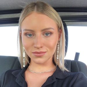 Meet your Posher, Candace